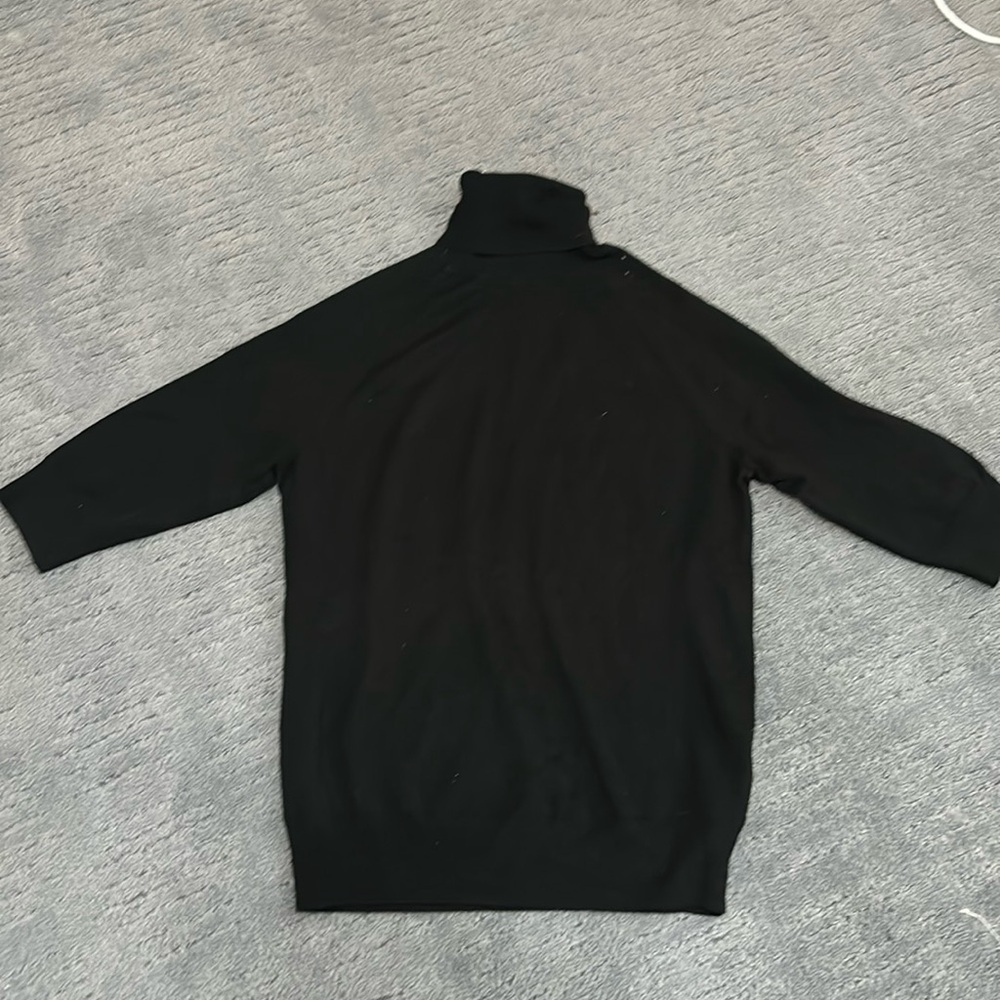 New with out tags Zara black 3 quarter sleeve turtle neck size medium